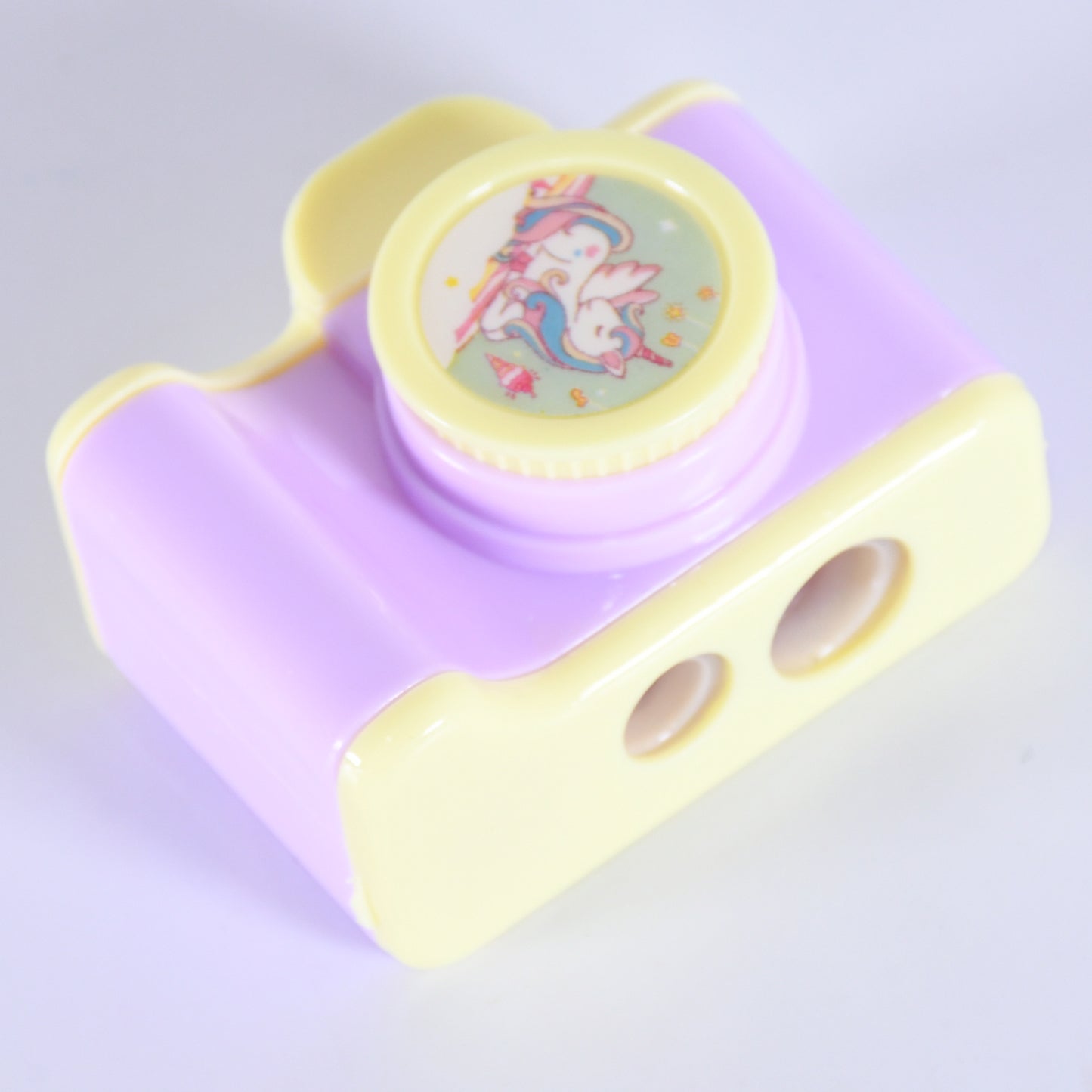 17672 Camera Shape Pencil Sharpener Simple Student Office Sharpener Fashionable And Convenient Lightweight Manual Sharpener For Kids Boys Girls Birthday Return Gifts (1 Pc)
