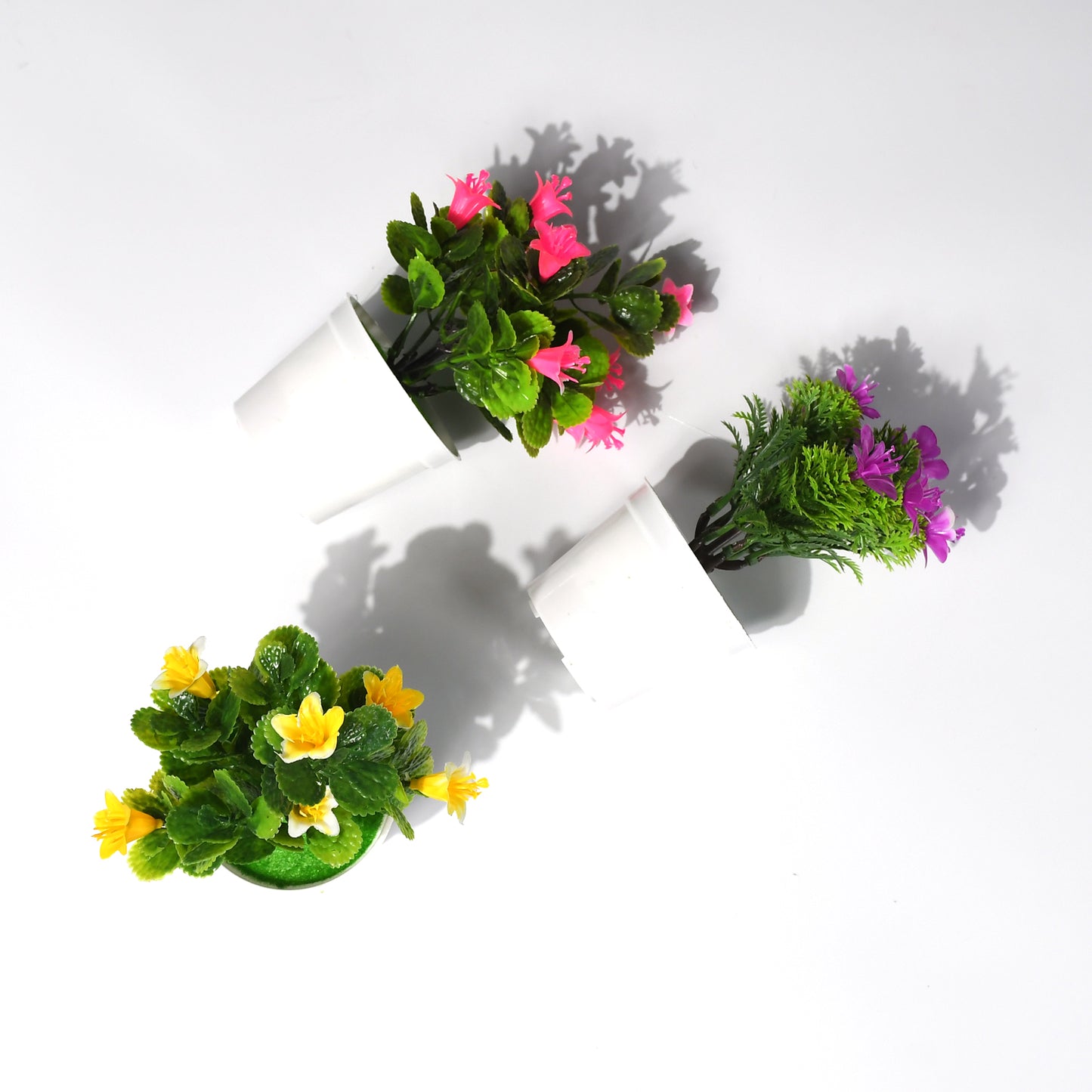 4950 Flower Pot Artificial Decoration Plant Natural Look Plastic Material For Home Hotels Office Multiuse Pot