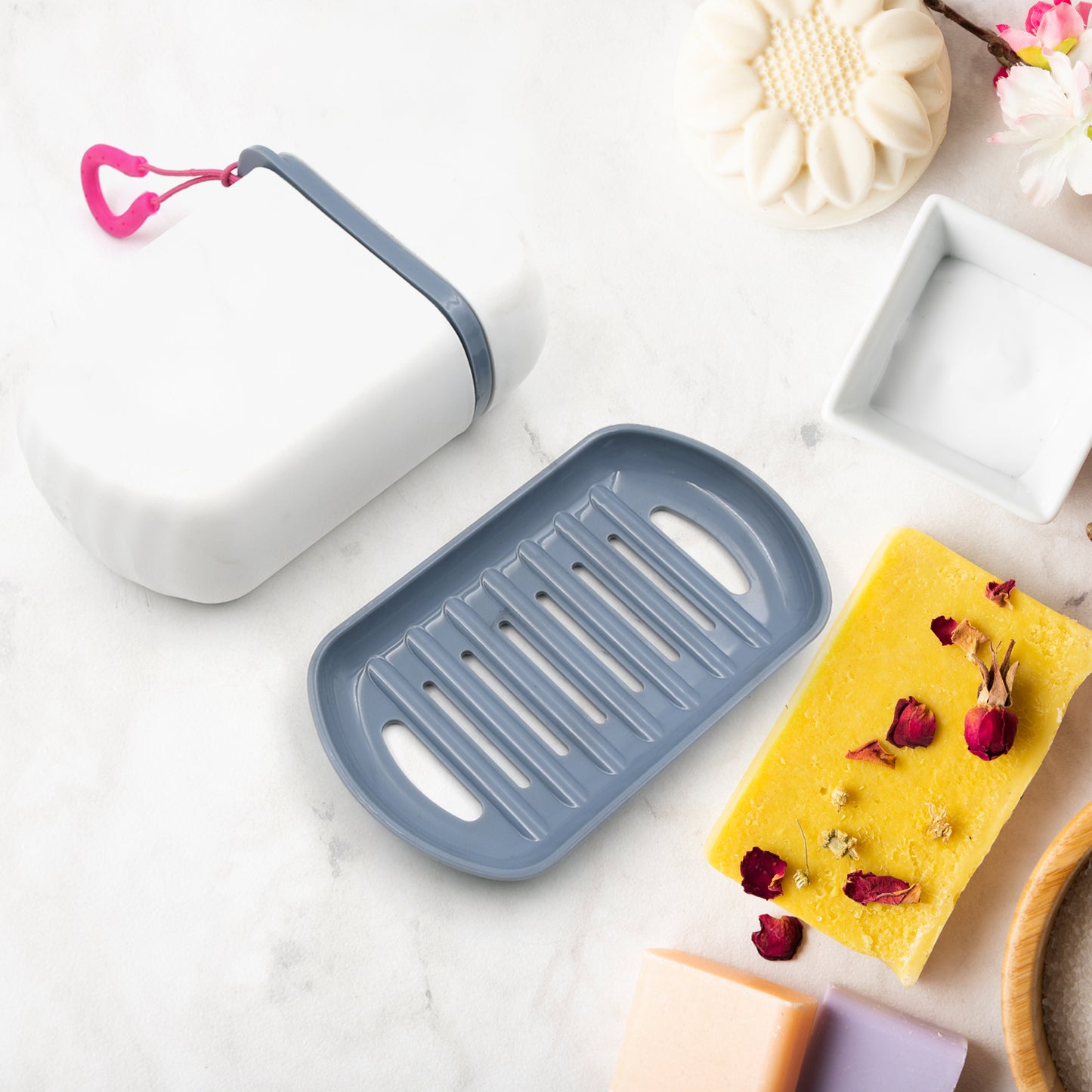 Stylish And Practical Soap Holder For Travel Soap Box With Secure Seal And Non Leak Design Stylish Soap Box For Home Bathroom Hiking Travel Camping Capsule Soap Box (1 Pc)