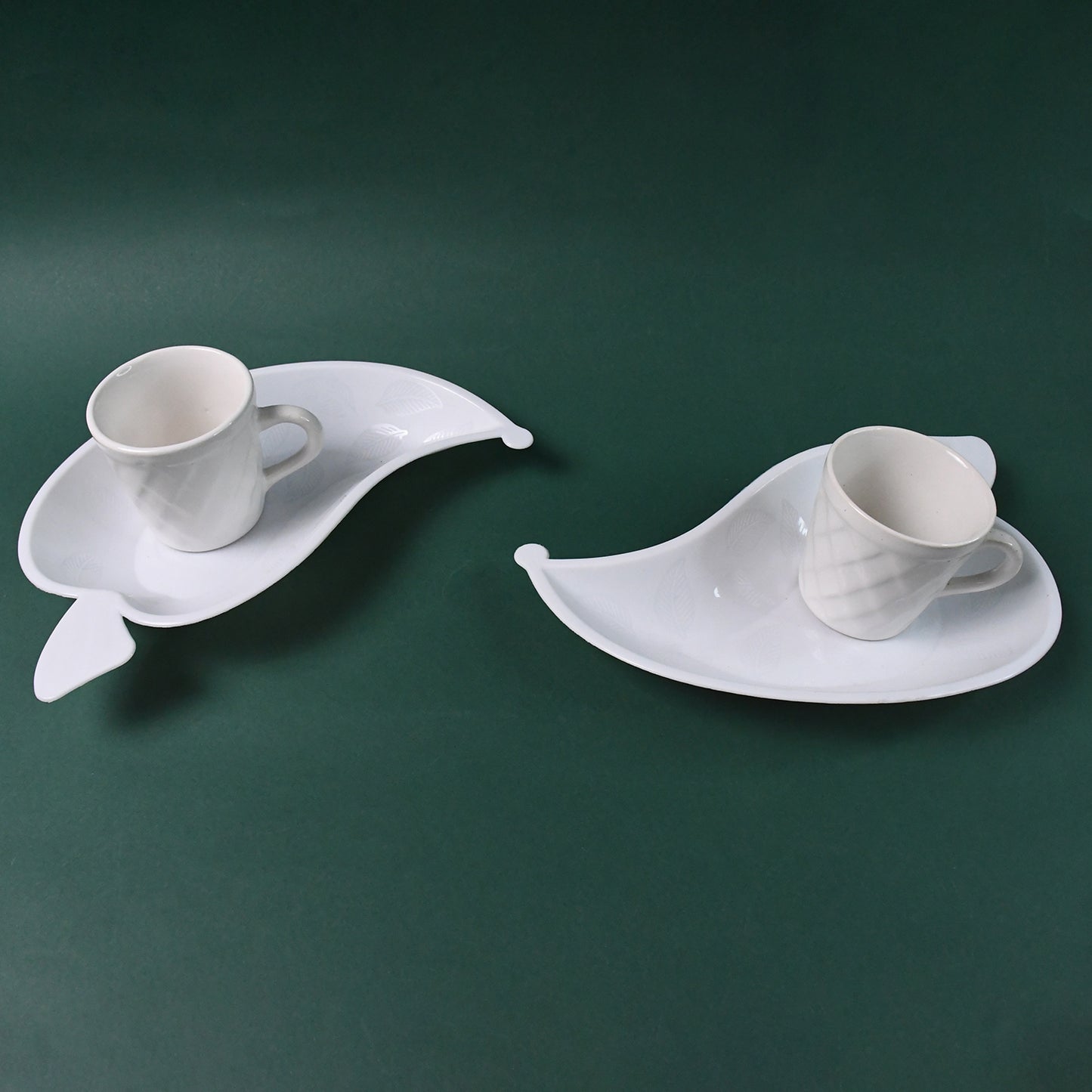 Unibic Ceramic Tea Cups With Plastic Leaf Shape Tray  Platter (6 Pcs Set)