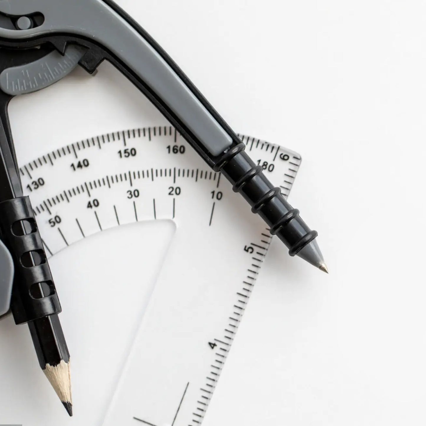 2-piece Geometry Protractor Set With Lock And Transparent Protractor